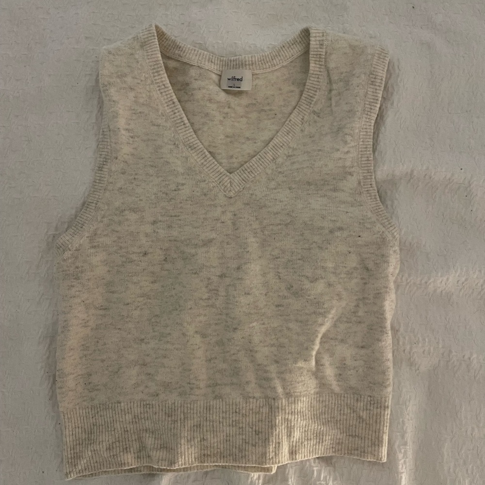 Aritzia Cream V-Neck Knit Tank Top